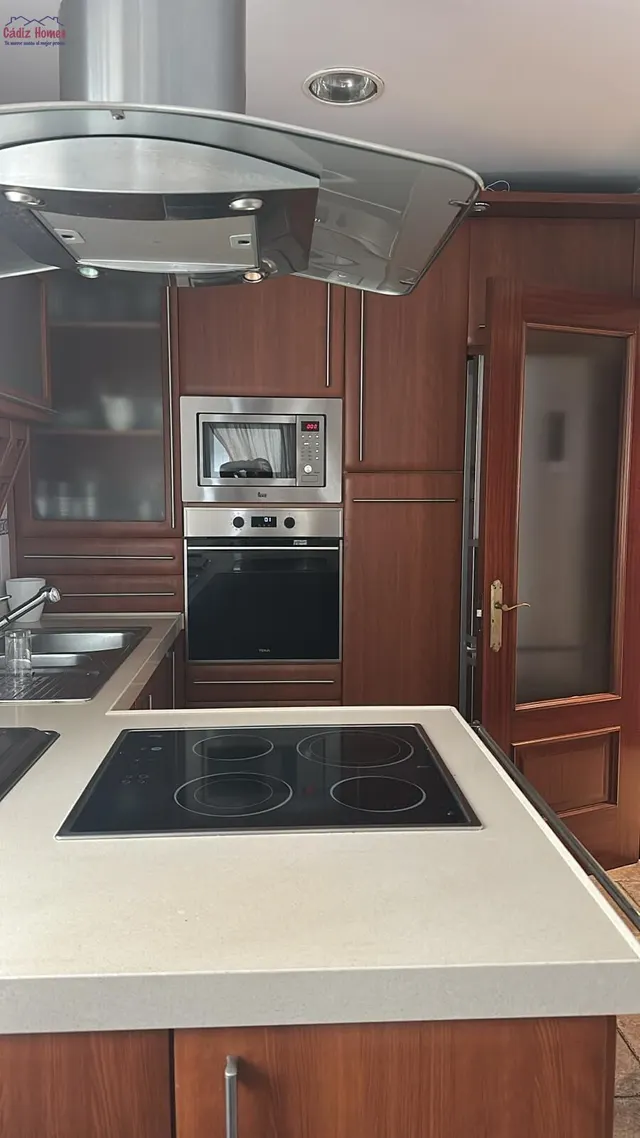 AMPLIA VIVIENDA.-ZONA CORTE INGLÉS — 17