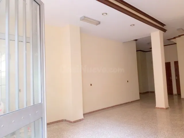 Local comercial 60m² en venta - López de Gomara - foto 4