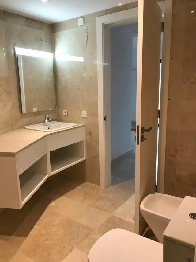 Piso a estrenar con terraza de 40 m2, parking y piscina en calle peatonal Nuredduna – Palma. — 11
