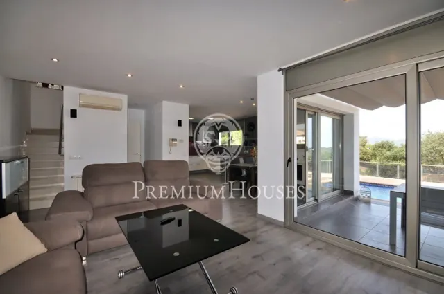 Casa en venta en Sant Cebria de Vallalta. Urb. Vistamar — 4