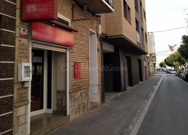 LOCAL COMERCIAL EN CALLE DE PASO OBLIGADO - foto 5