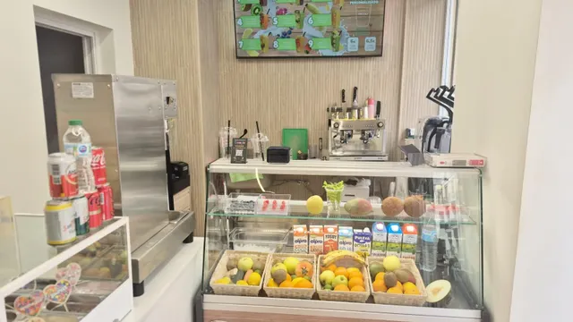 Traspaso de cafeteria - heladeria - yogurteria - zumeria en pleno centro !! excelente oportunidad !! — 17