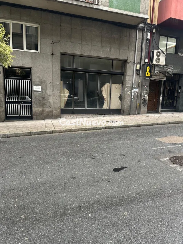 Local en Centro Ourense: Oportunidad Ñúnica de Venta o Alqu - foto 3