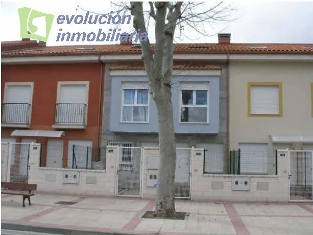 PROMOCION DE 19 VIVIENDAS ADOSADAS EN BRIVIESCA BURGOS — 11