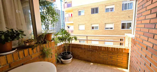 Amplio piso de cuatro dormitorios con vistas a la plaza de toros, las montañas y el mar en Vinaròs — 20