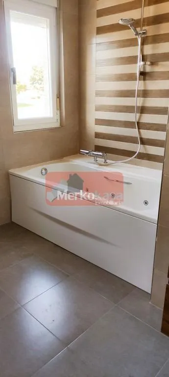SE VENDEN CHALETS INDEPENDIENTES DE OBRA NUEVA  Y CON FINCA CERRADA DE 650M2 CERCANO A LUGO — 31