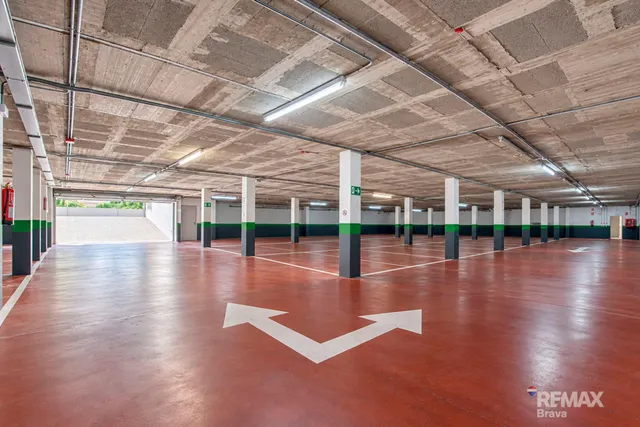 SJDPK01JM - Sant Joan Despí | Invierte en comodidad, seguridad y ubicación! Plaza de aparcamiento a solo 1 minuto de la estación de RENFE — 9