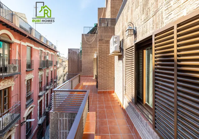 Piso en recogidas con terraza y garaje opcional — 3