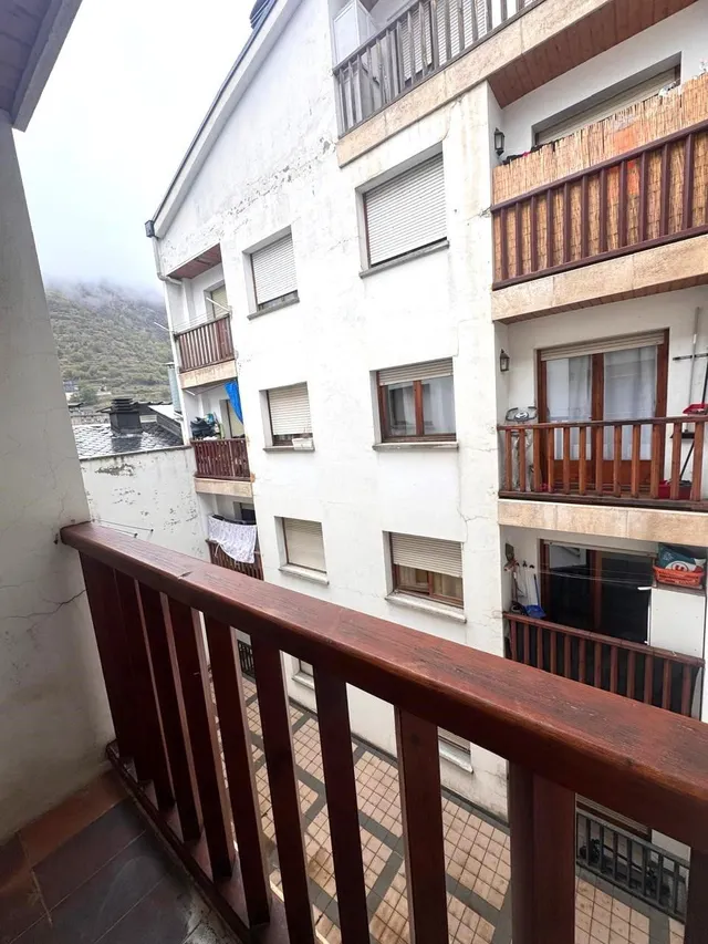 Apartamento reformado en el centro de Encamp — 3