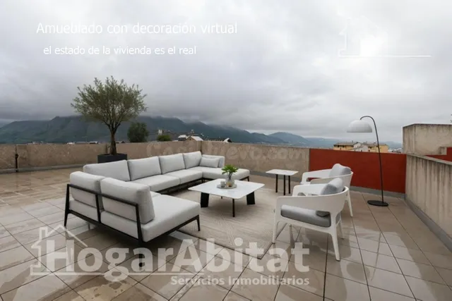 ESPACIOSA CASA CON TERRAZA Y GARAJE PARA CREAR EL HOGAR DE T