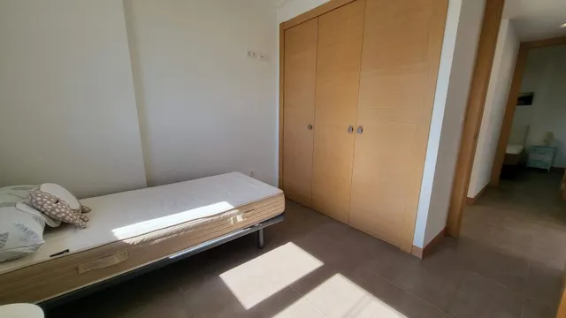 Apartamento 2 Dormitorios y 2 Baños gran terraza con vistas  1ª linea Piscina garajes y trastero — 38