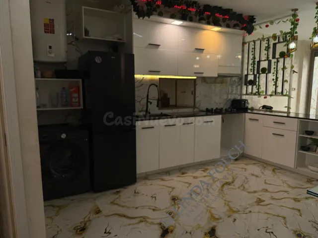 CASA DOS PLANTAS CON TERRAZA - foto 4