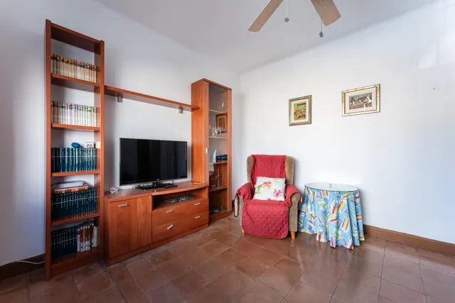Piso 4 habitaciones Ciudad Jardín — 12