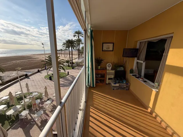 Apartamento en Primera línea. — 37