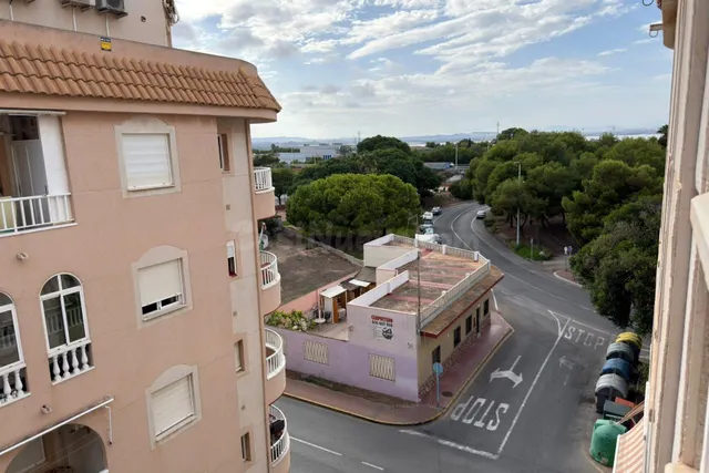 FABULOSO APARTAMENTO CON PISCINA COMUNITARIA, IDÓNEO COMO VACACIONAL — 3