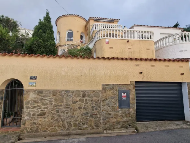 Encanto mediterráneo con vistas al mar – Villa con licencia  - foto 4