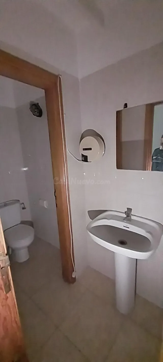LA LAGUNA CENTRO- Tenerife – SE VENDE 2 LOCALES  de  264 M2  EN TOTAL. ideal para CAMBIO USO A VIVIENDA o para actividad de formacion o similar. — 5