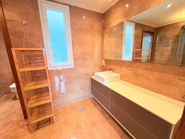 DUPLEX DE LUJO CON TERRAZAS — 26