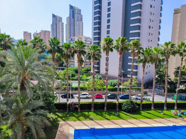 Apartamento para entrar a vivir, con parking y piscina. Zona Av Europa - Pza Triangular www.inmobiliarialesdune.com — 21