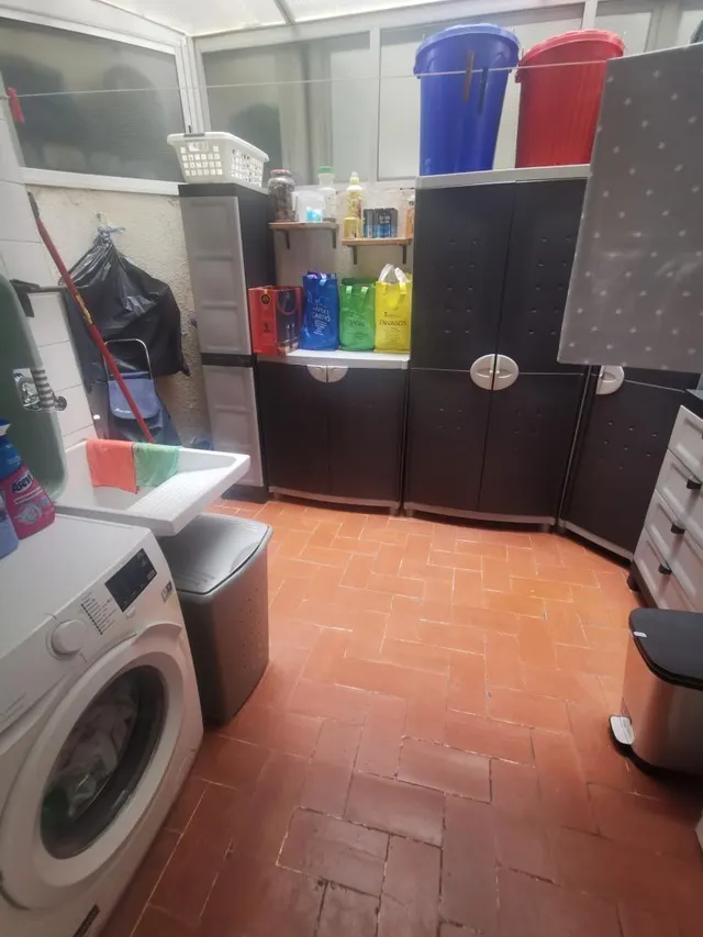 Piso de 3 habitaciones con ascensor en el centro de Cornellà — 30