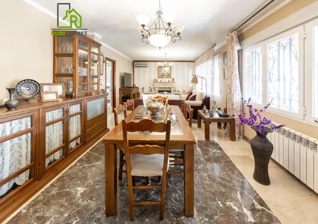 Espectacular chalet independiente con piscina en Alfacar — 17