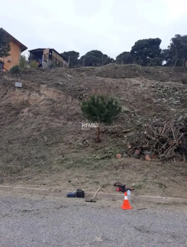 Lloret de Mar | Parcela urbanizable con doble acceso y vista - foto 4