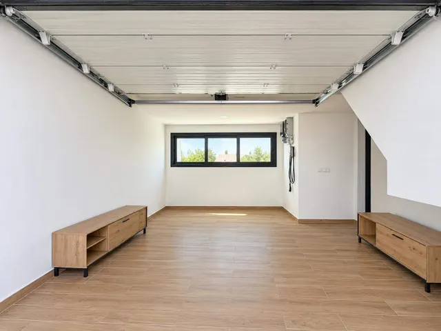 Exclusiva vivienda adosada de diseño a solo 800 metros del mar — 26