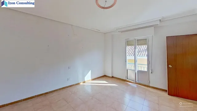 CASA DE 3 habitaciones EN LIÉTOR — 13