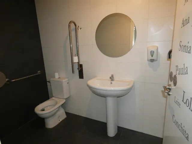 ++ Local comercial en Alguazas zona CENTRO++127 m. de superficie, — 9
