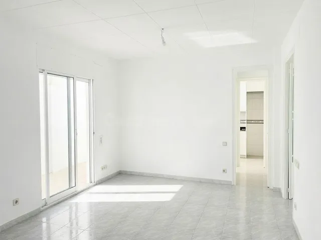 Vive en pleno Eixample Nord de Tarragona delante Camp Mart — 5