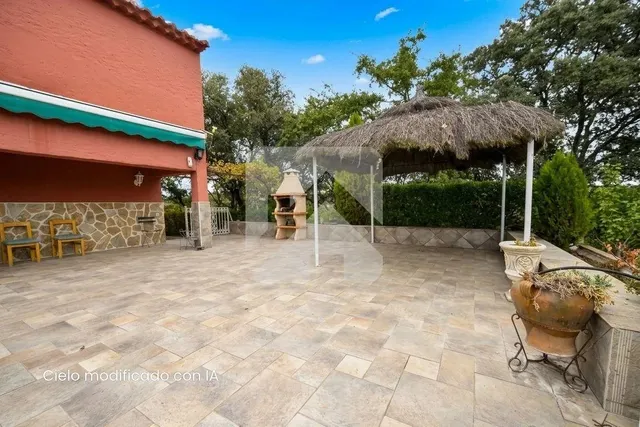 Espectacular villa en urbanización vigilada — 42