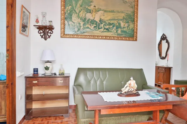 Casa en venta en Fuentes de León - foto 2