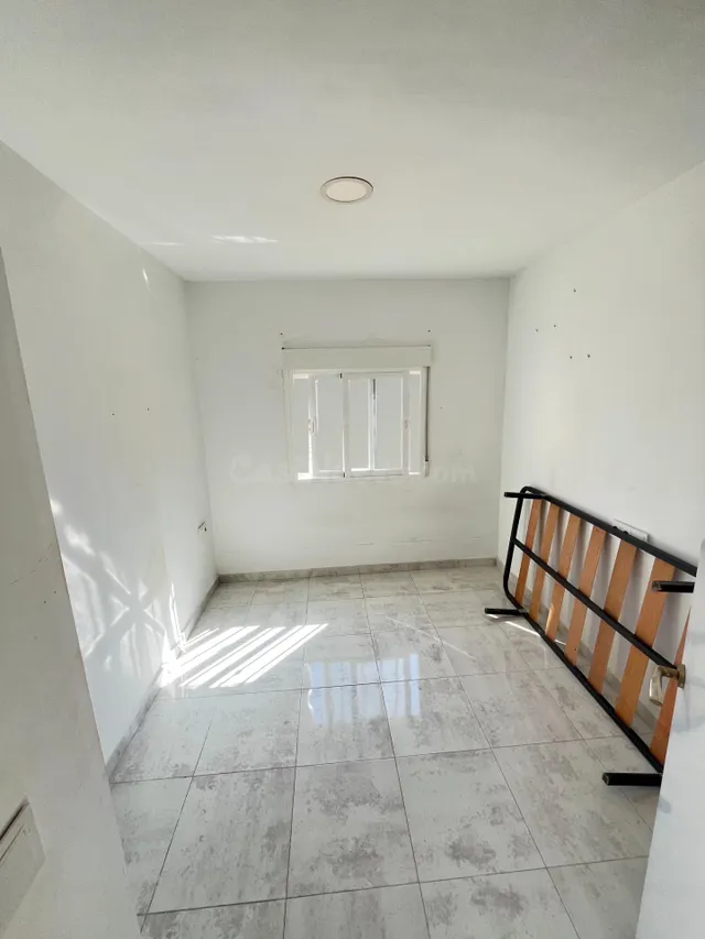 GRAN CASA TIPO DÚPLEX CON GARAJE EN ADRA - foto 5