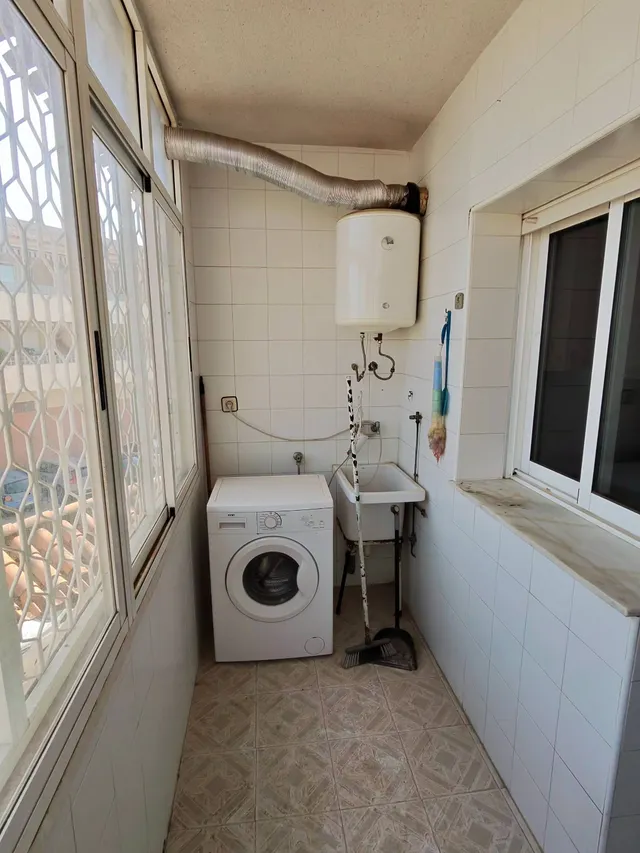 Piso de 3 dormitorios con garaje, terraza y ascensor en San Javier — 8