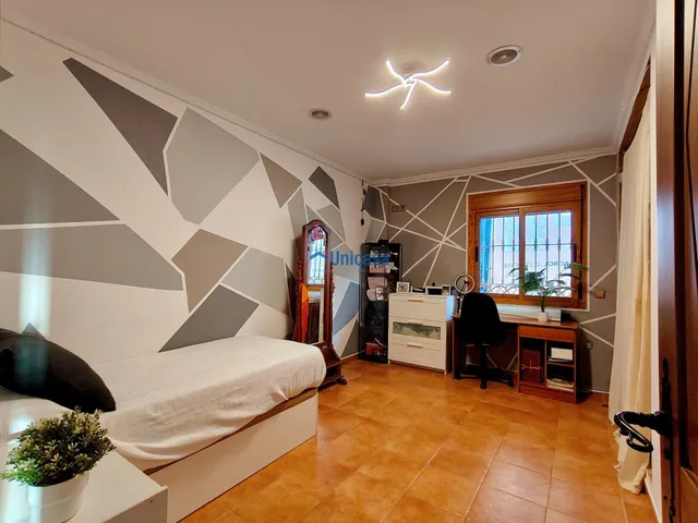 Casa amplia en primera planta, con terraza, garaje y buhardilla en Las Morillas – Puerto de la Torre — 24