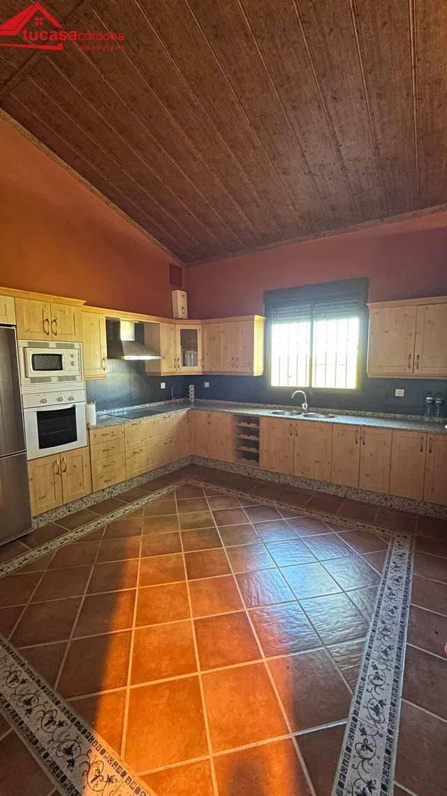 CASA CON TERRENO A ORILLAS DEL PANTANO EN PEÑARROYA — 11