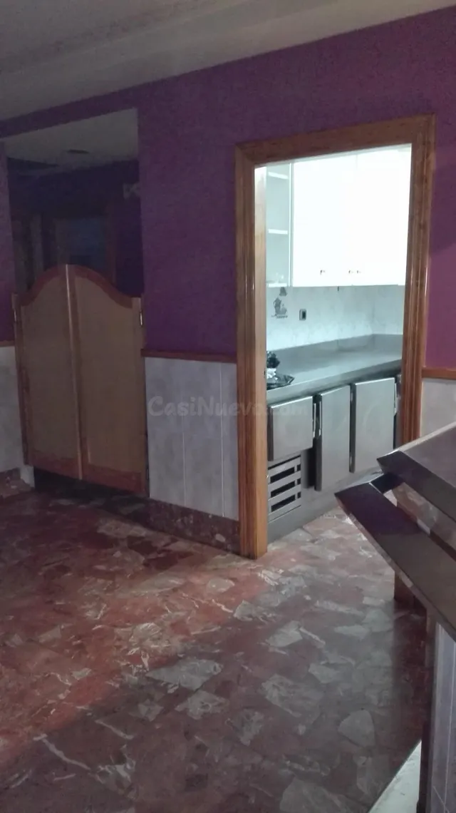 Bar en funcionamiento. Ave maría — 5