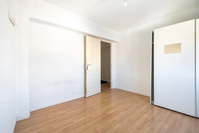 Piso en Venta en Ciudad Jardín, Almería - Oportunidad Única — 10