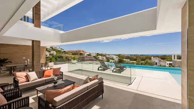 Chalet 5 habitaciones 625m² en venta - Costa del Sol — 38