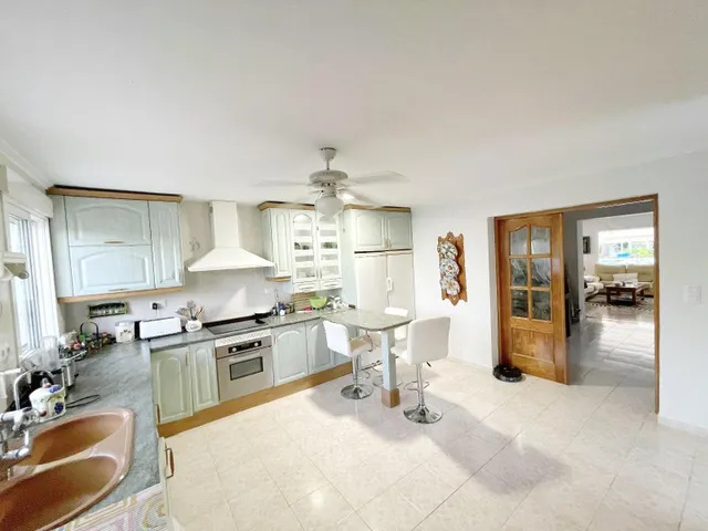 Exclusiva villa en Oliva Nova, Costa Blanca — 23