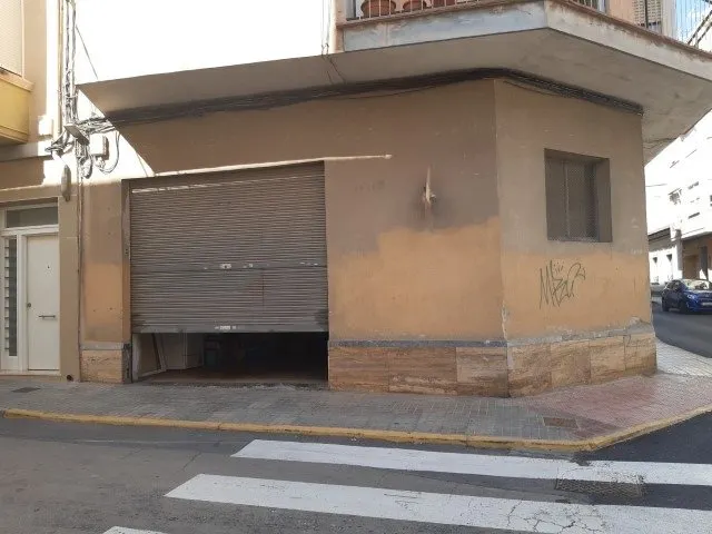 LOCAL COMERCIAL — 14