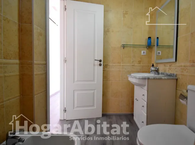 ¡EN PRIMERA LÍNEA DE PLAYA! LUMINOSO EN RESIDENCIAL CON PISCINA Y GARAJE — 35