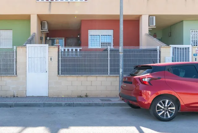 Piso con terraza y piscina comunitaria en RAFAL, ALICANTE — 22