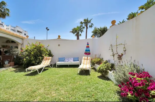 Villa 5 habitaciones 290m² en alquiler - Marbella — 8