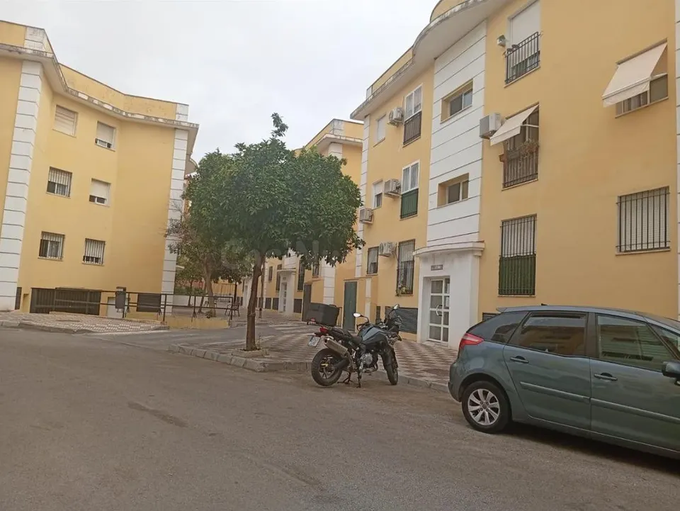 VENTA DE PISO+GARAJE EN ALGECIRAS