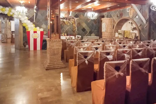 EN VENTA HOTEL Y RESTAURANTE LOS PINILLOS — 21