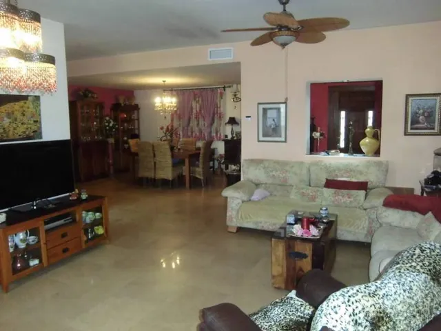 CHALET INDEPENDIENTE EN VENTA EN URB. LA ALCAYNA, AMPLIO, LUMINOSO Y EN PERFECTO ESTADO — 6