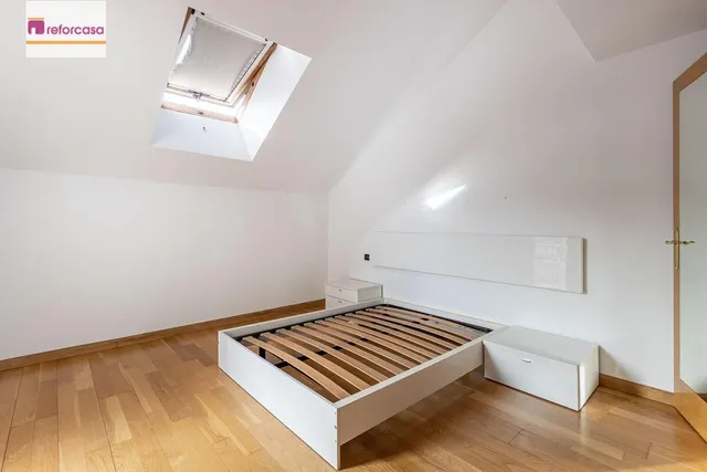 Ático dúplex en Peligros. — 18