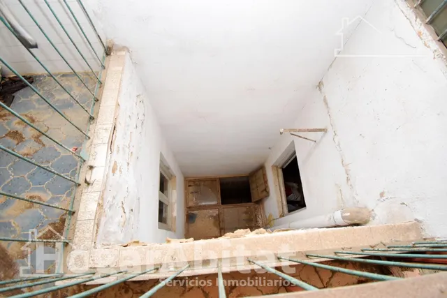 AMPLIA CASA CON 2 TERRAZAS CERCA DEL CENTRO — 47
