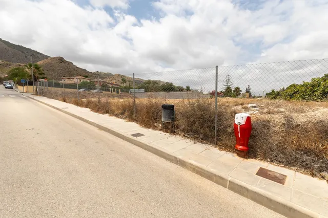 PARCELA EN VENTA  EN URBANIZACIÓN  MONTEPINAR (ORIHUELA) — 6